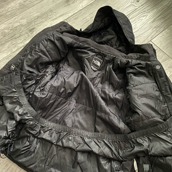 The North Face Womens Hyvent Jacket - Picture 6 of 16